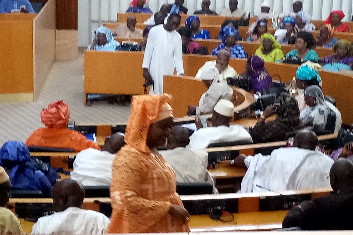 En direct de l’Assemblée : l’opposition ne s’est pas encore présentée