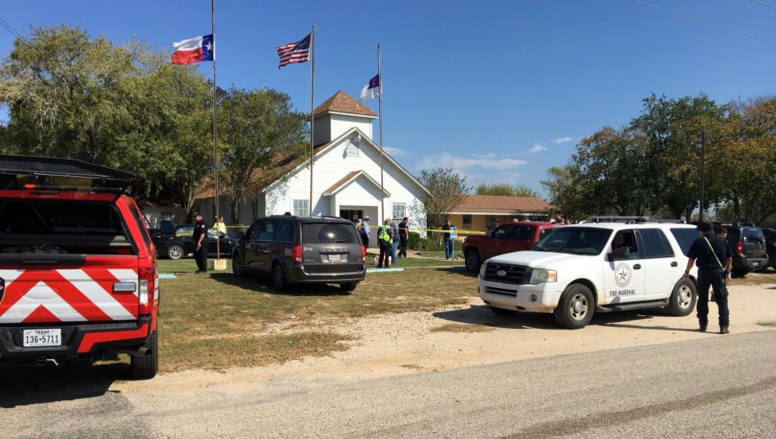 Etats-Unis: une fusillade fait 26 morts dans une église du Texas Etats-Unis: une fusillade fait 26 morts dans une église du Texas