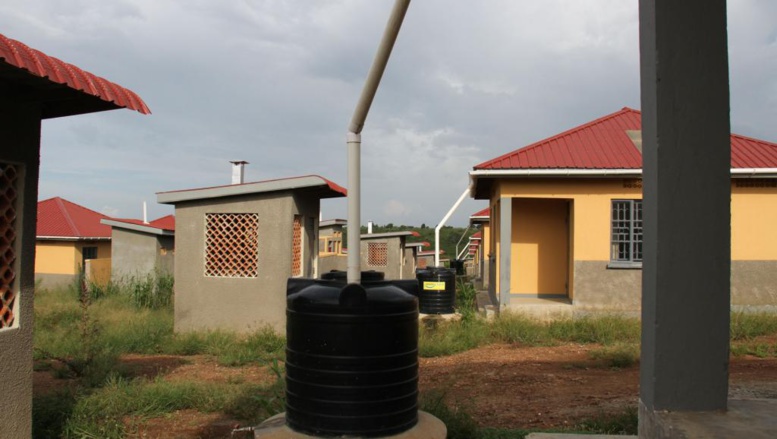 Ouganda: des populations en résistance pour sauver leur terre face à l'or noir Ouganda: des populations en résistance pour sauver leur terre face à l'or noir