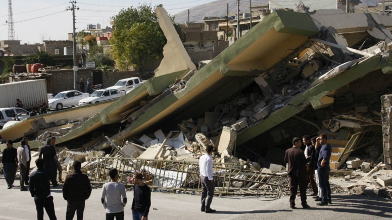 Le bilan du séisme à la frontière Iran-Irak s'élève à plus de 350 morts Le bilan du séisme à la frontière Iran-Irak s'élève à plus de 350 morts