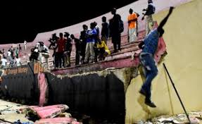 Le Stade de Mbour reçoit son trophée de la Coupe de la Ligue 4 mois après...