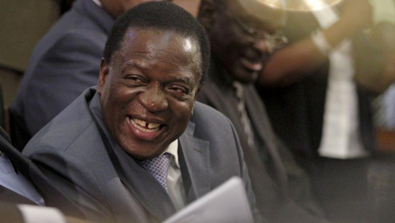 Zimbabwe: Emmerson Mnangagwa prêt à endosser les habits de président par intérim Zimbabwe: Emmerson Mnangagwa prêt à endosser les habits de président par intérim
