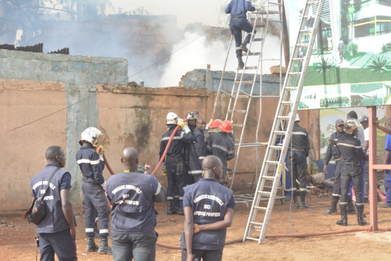 Parc Lambaye : Les travaux de réparation de la Senelec finalisés ce vendredi Parc Lambaye : Les travaux de réparation de la Senelec finalisés ce vendredi