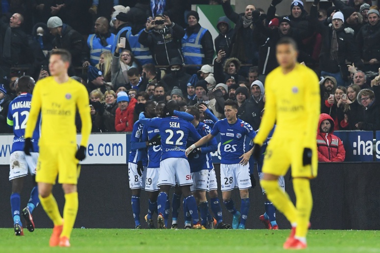 Coup de tonnerre en Ligue 1 : Kader Mangane et Strasbourg font chuter Paris Coup de tonnerre en Ligue 1 : Kader Mangane et Strasbourg font chuter Paris