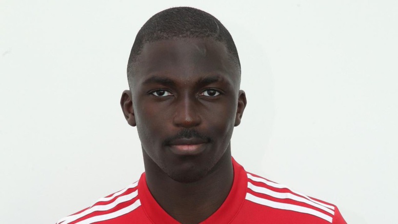 Le très jeune Aliou Traoré (17 ans) signe à Manchester United