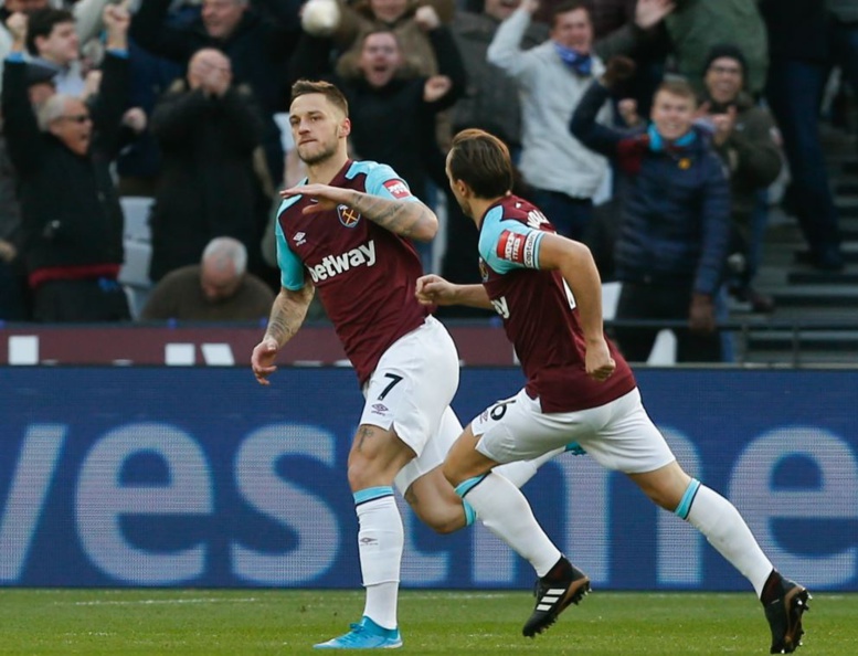 16e journée Premer League : West Ham de Diafra Sakho terrasse Chelsea 16e journée Premer League : West Ham de Diafra Sakho terrasse Chelsea