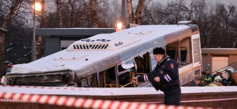 Un autobus fonce dans un passage à Moscou: probable accident - 4 morts Un autobus fonce dans un passage à Moscou: probable accident - 4 morts