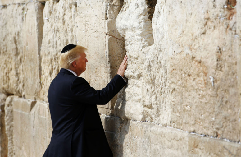 Jérusalem : la station de train près du mur des Lamentations portera le nom de Trump Jérusalem : la station de train près du mur des Lamentations portera le nom de Trump