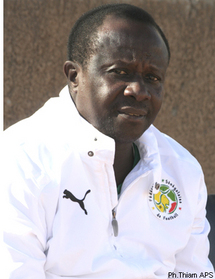 L’entraineur de l’équipe nationale locale du Sénégal, Joseph Koto