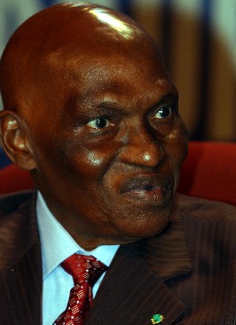 Levée de sanction contre le Niger: l’empressement imprudent de Wade