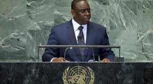 Sommet de la paix universelle : Macky Sall remporte le prix du leadership et distribue l'enveloppe de 50 millions à deux établissements