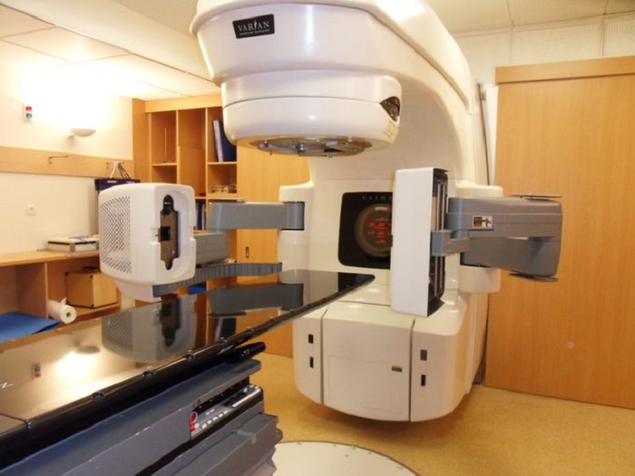 Nouvel appareil de radiothérapie à l'hôpital Le Dantec : 60% des malades pourront être guéris