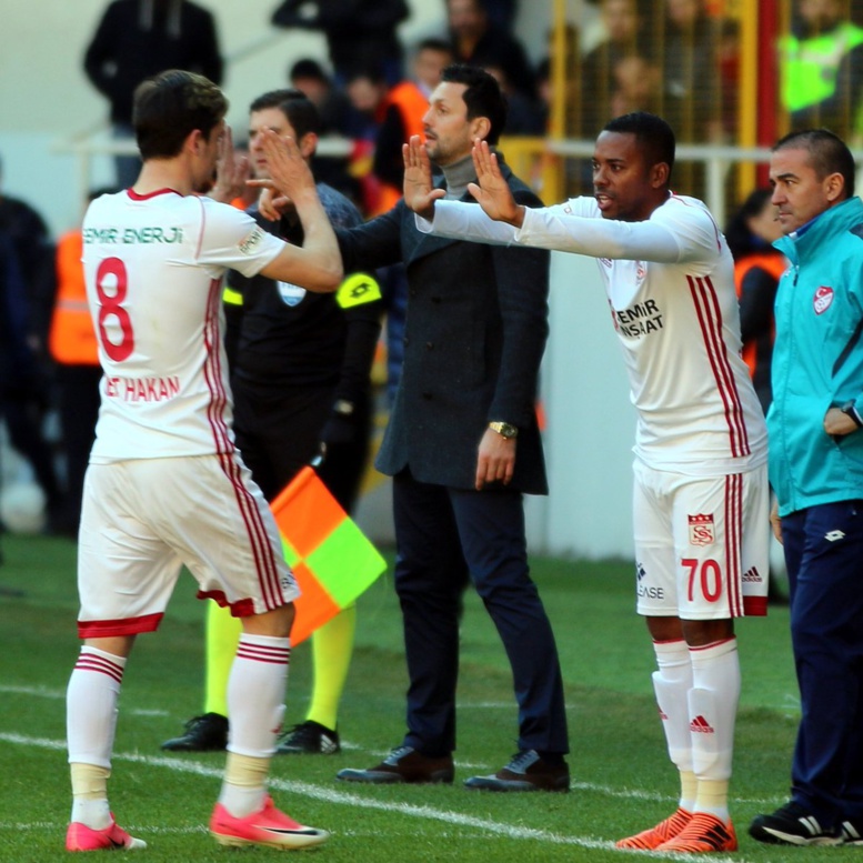 Sivasspor : Le duo Robinho-Saivet fait rêver Sivasspor : Le duo Robinho-Saivet fait rêver