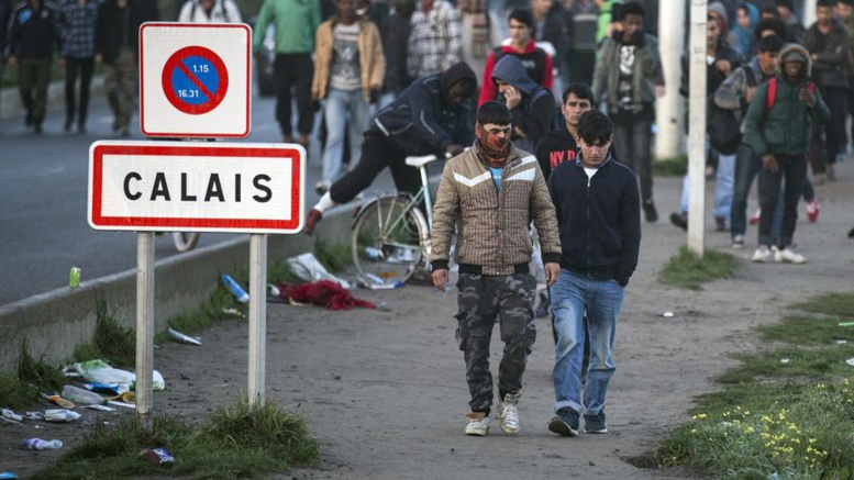 France : Trois migrants blessés par balle lors d'une bagarre à Calais