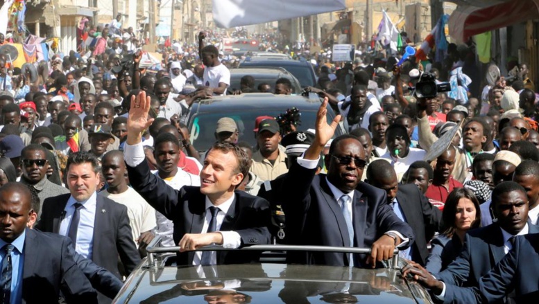 Saint-Louis: Macron promet l'aide de la France contre l'érosion Saint-Louis: Macron promet l'aide de la France contre l'érosion
