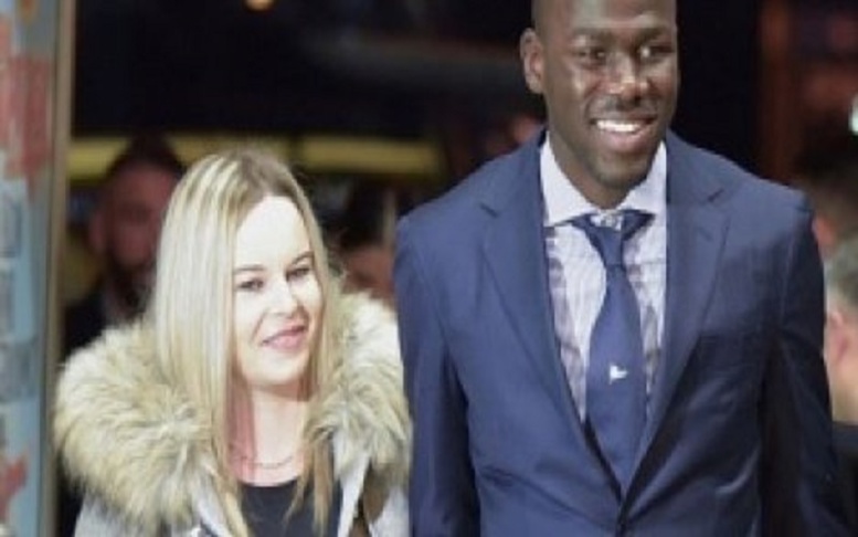 Kalidou Koulibaly : "Ma femme a motivé mon choix du Sénégal" Kalidou Koulibaly : "Ma femme a motivé mon choix du Sénégal"