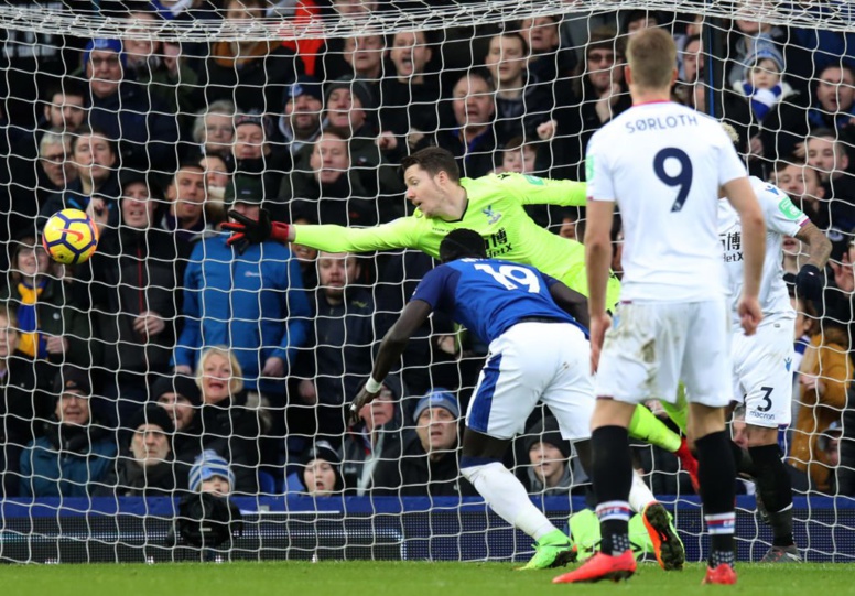 Everton Vs Crystal Palace : Une passe décisive et un but pour Baye Omar Niasse Everton Vs Crystal Palace : Une passe décisive et un but pour Baye Omar Niasse