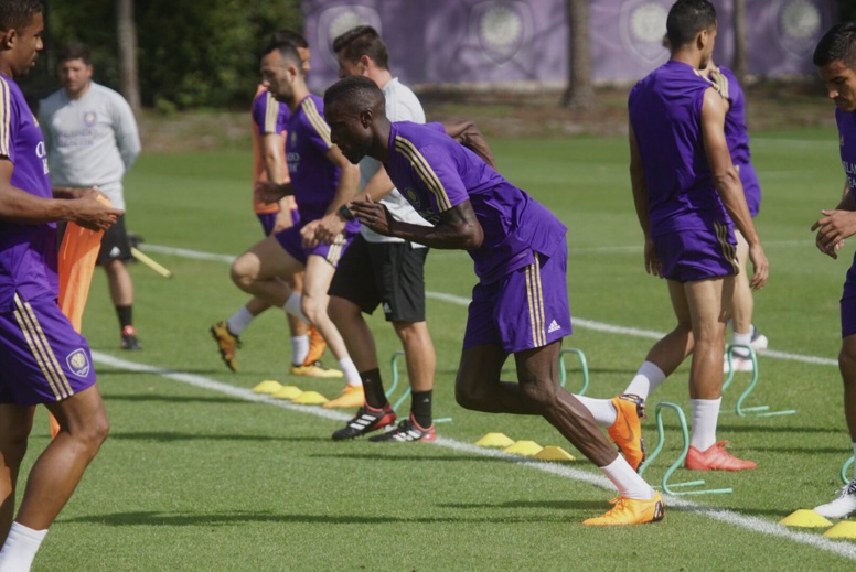 Officiel !!! Lamine Sané a signé à Orlando City (MLS)... Regardez sa première séance d'entrainement Officiel !!! Lamine Sané a signé à Orlando City (MLS)... Regardez sa première séance d'entrainement