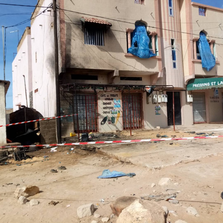 URGENT - Un mort dans l'explosion d'une station d'essence clandestine à Mboro URGENT - Un mort dans l'explosion d'une station d'essence clandestine à Mboro