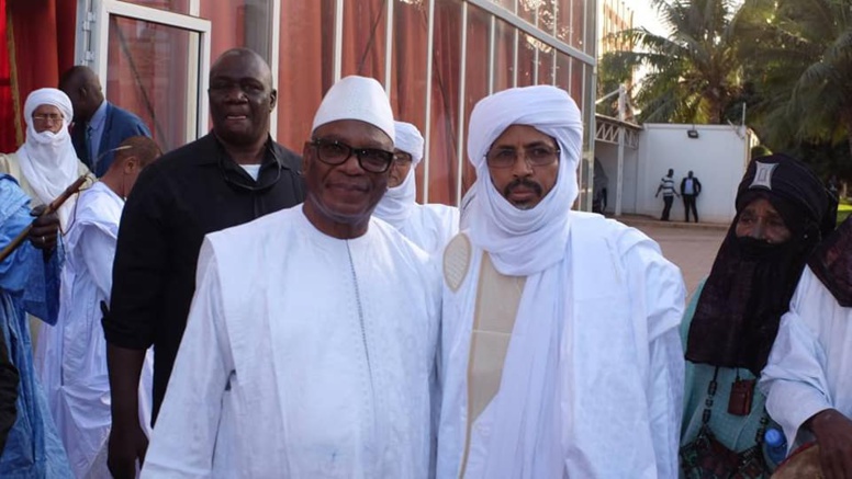 Audience: La Tribu Kel Ansar et alliés chez IBK pour lui apporter leur soutien et lui renouveler leur confiance dans sa vision Audience: La Tribu Kel Ansar et alliés chez IBK pour lui apporter leur soutien et lui renouveler leur confiance dans sa vision