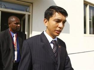 De retour à Madagascar, Andry Rajoelina annonce la formation d'un nouveau gouvernement
