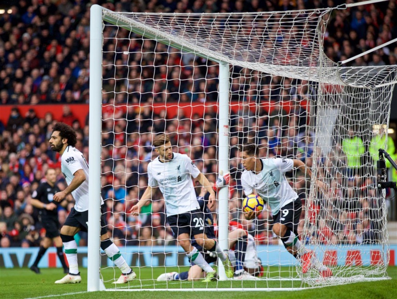 Choc Man United vs Liverpool : Liverpool réduit la marque (2-1).