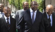 Corruption en Afrique du Sud: le président Ramaphosa suspend le patron du fisc