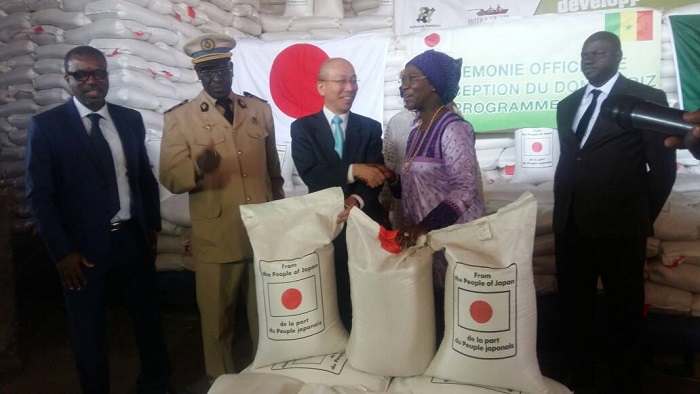 ​Aide alimentaire : le Japon octroie 7, 166 tonnes de riz d’un coût de 2 milliards