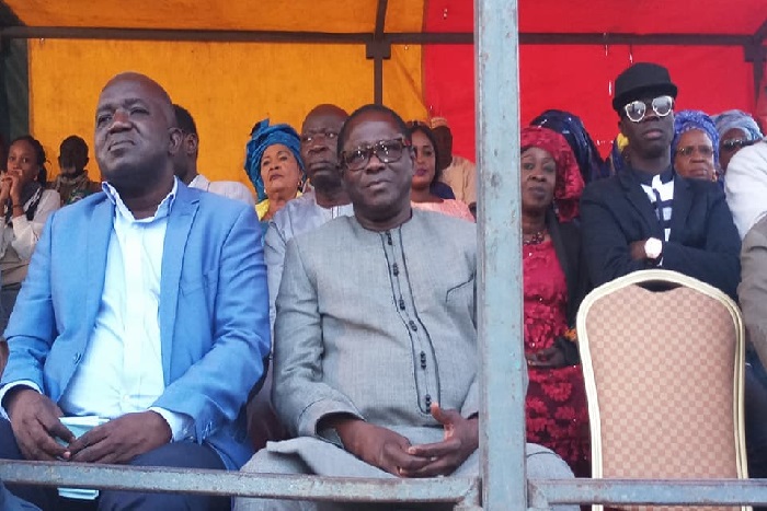 Parrainage pour tous : Pape Diop liste les «trois objectifs vicieux» de Macky Sall