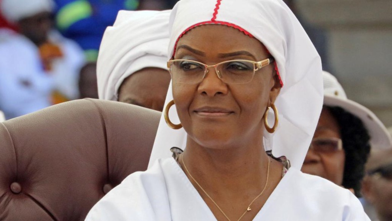  Zimbabwe: Grace Mugabe visée par une enquête dans le cadre d’un trafic d’ivoire Zimbabwe: Grace Mugabe visée par une enquête dans le cadre d’un trafic d’ivoire