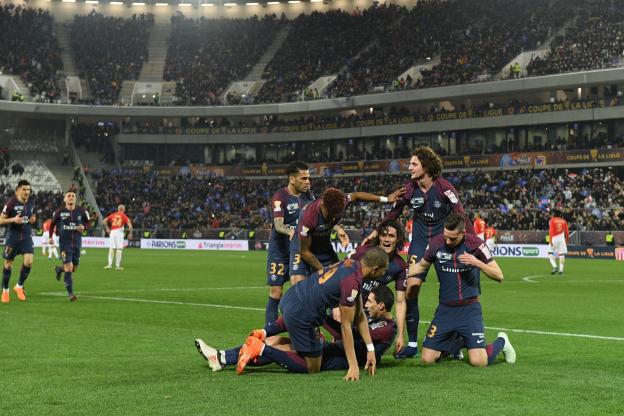 Paris bat Monaco (3-0) et remporte sa 5e Coupe de ligue d'affilée