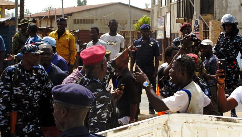 Sierra Leone: un second tour agité à Freetown, plusieurs arrestations
