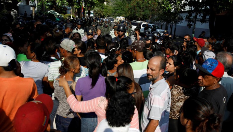 Venezuela : 5 policiers arrêtés après un drame qui a fait 68 morts dans une prison Venezuela : 5 policiers arrêtés après un drame qui a fait 68 morts dans une prison