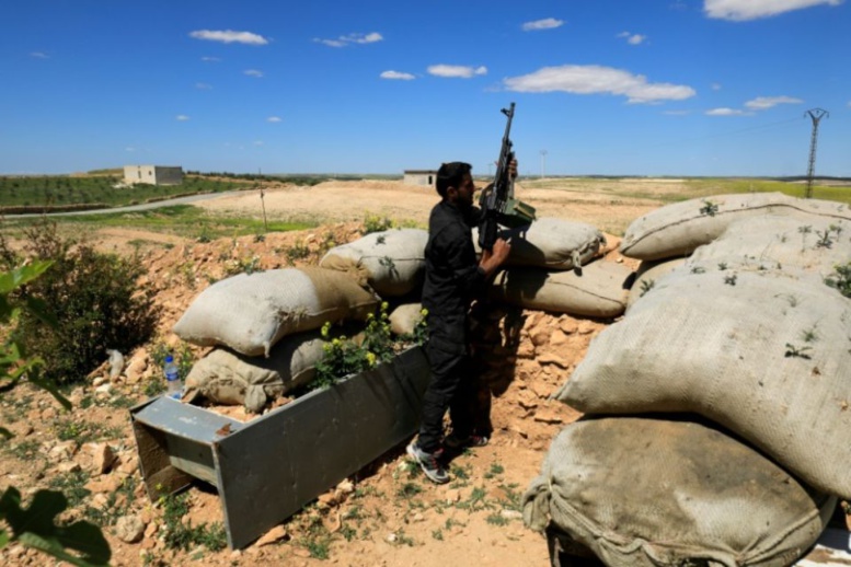 Syrie: alerte maximale à Minbej, menacée par une offensive turque Syrie: alerte maximale à Minbej, menacée par une offensive turque