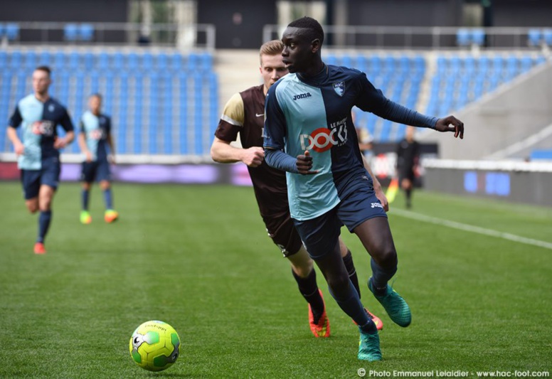 France : Décès du jeune défenseur sénégalais Samba Diop retrouvé inanimé chez lui France : Décès du jeune défenseur sénégalais Samba Diop retrouvé inanimé chez lui