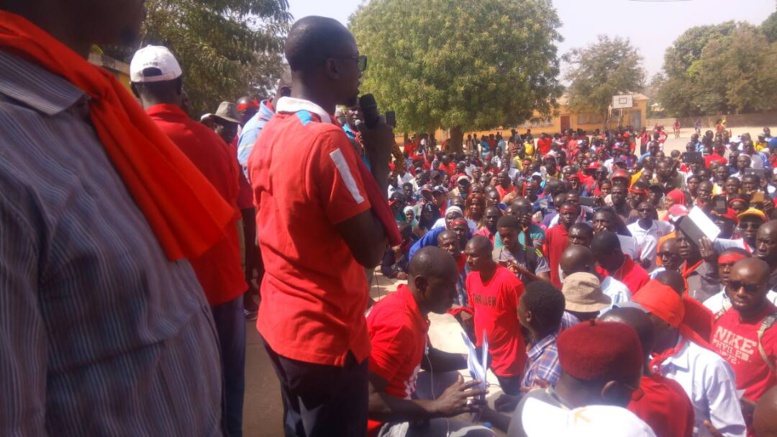 Les images du rassemblement du G6 réprimé par la police à Ziguinchor Les images du rassemblement du G6 réprimé par la police à Ziguinchor