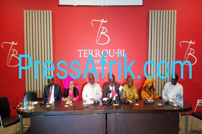 Parrainage : les députés non-inscrits prêts à tout pour arrêter la loi