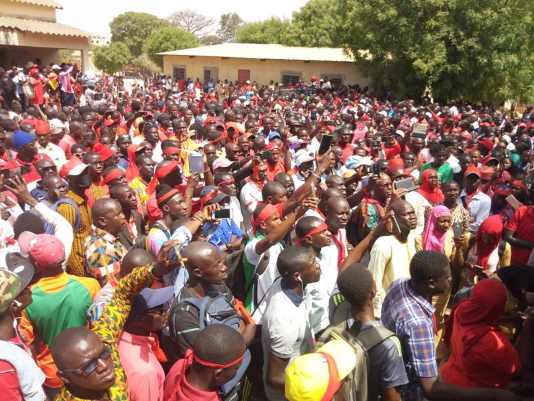 Marche réprimée du G6 à Ziguinchor : le SAES renouvelle sa solidarité aux enseignants et demande aux forces de l'ordre de... Marche réprimée du G6 à Ziguinchor : le SAES renouvelle sa solidarité aux enseignants et demande aux forces de l'ordre de...
