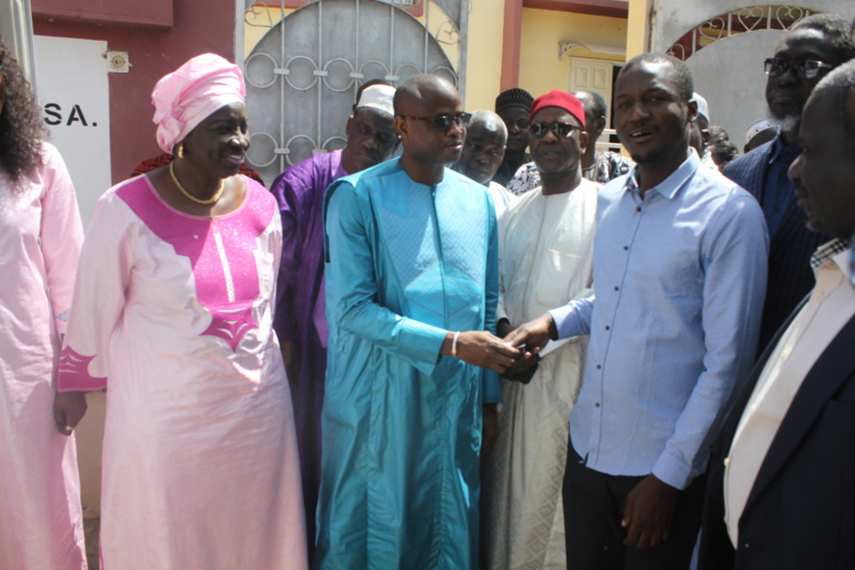 Bakel : les cadres dotent le centre de santé d'une ambulance et appellent les gouvernants à aider les populations Bakel : les cadres dotent le centre de santé d'une ambulance et appellent les gouvernants à aider les populations