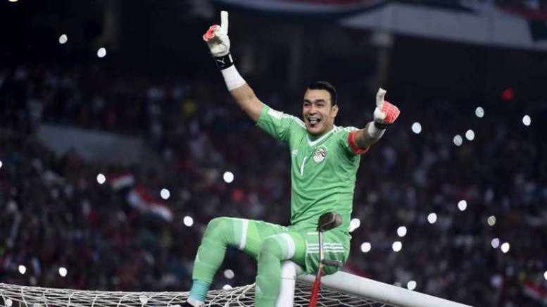 Forfait du gardien égyptien : son remplaçant El Hadary deviendrait le joueur le plus âgé de l'histoire du Mondial Forfait du gardien égyptien : son remplaçant El Hadary deviendrait le joueur le plus âgé de l'histoire du Mondial