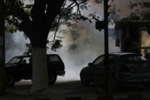 Urgent-Les militants de Rewmi ont assiégé le commissariat central Urgent-Les militants de Rewmi ont assiégé le commissariat central