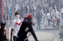 Chaude matinée au Lycée Malick Sy de Thiès : un élève blessé par les forces de l'ordre Chaude matinée au Lycée Malick Sy de Thiès : un élève blessé par les forces de l'ordre