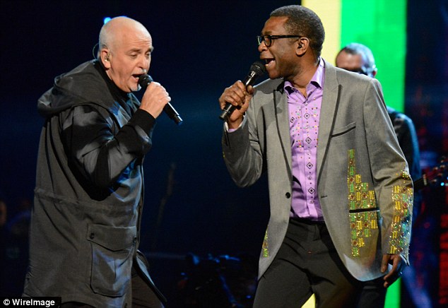 Youssou Ndour : "quand j'ai annoncé le décès de Habib Faye à Peter Gabriel, il a éclaté en sanglots"