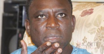 Décès de Habib Faye : Thione Seck présente ses condoléances à Youssou Ndour Décès de Habib Faye : Thione Seck présente ses condoléances à Youssou Ndour