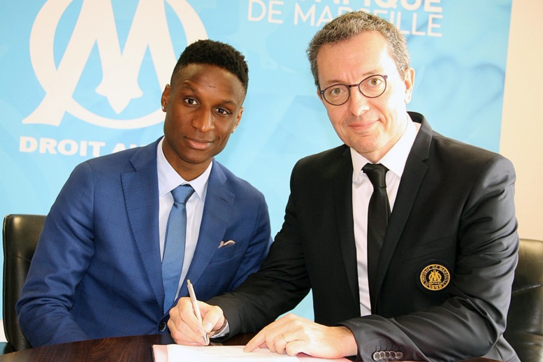 L’Olympique de Marseille : Bouna Sarr a rempilé (officiel) L’Olympique de Marseille : Bouna Sarr a rempilé (officiel)