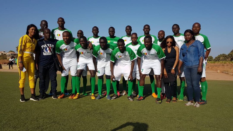 Match de gala : la presse sportive sénégalaise bat celle de la Gambie (1-0).