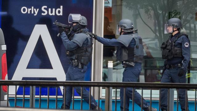 Révélations de l'imam Ndao : "L'attaque de l'aéroport de Paris a été commise par un homosexuel"