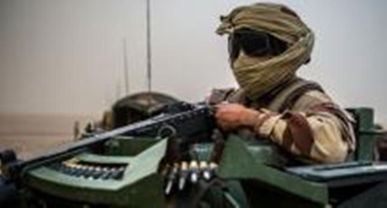 Massacre à la frontière Mali-Niger : Barkhane condamne et appelle les populations au calme et à l’apaisement Massacre à la frontière Mali-Niger : Barkhane condamne et appelle les populations au calme et à l’apaisement