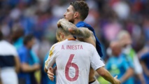 PHOTO : Iniesta, l'hommage classe de Ramos
