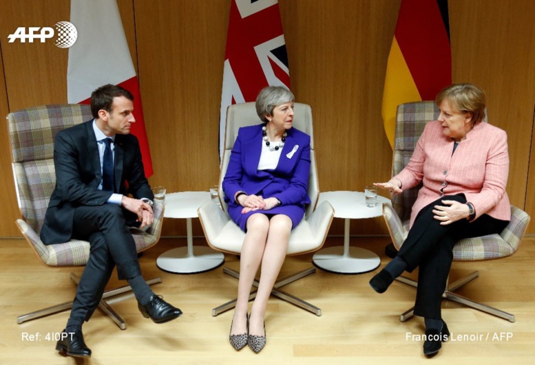 Macron regrette la decision de Trump de se retirer du nucléaire iranien et... Macron regrette la decision de Trump de se retirer du nucléaire iranien et...